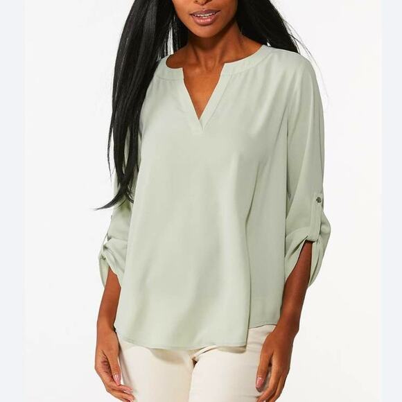T Tahari Ivy Split Neck Pastel Green Blouse Size 1X Whimsy Fairy Tiered Glam NWT - Picture 3 of 10